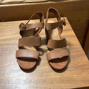 Toms Brown Strappy Sandals